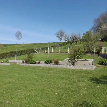 Ferienhaus Maison De Caractere Renovee, 6 Pers, 3 Ch, Jardin Clos, Proche Volcans D'auvergne, Animaux Ok - Fr-1-742-425