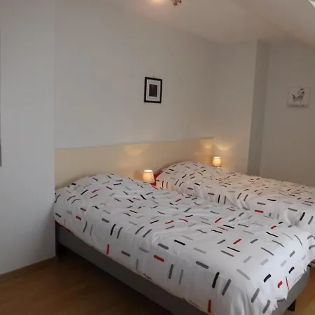Maison De Caractere Renovee, 6 Pers, 3 Ch, Jardin Clos, Proche Volcans D'auvergne, Animaux Ok - Fr-1-742-425 塞尔河畔阿尔帕容