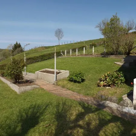 Maison De Caractere Renovee, 6 Pers, 3 Ch, Jardin Clos, Proche Volcans D'auvergne, Animaux Ok - Fr-1-742-425 Arpajon-sur-Cere