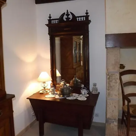 Maison De Caractere Renovee, 6 Pers, 3 Ch, Jardin Clos, Proche Volcans D'auvergne, Animaux Ok - Fr-1-742-425 Arpajon-sur-Cere