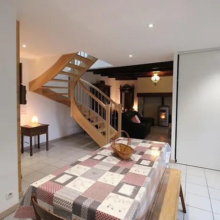 Ferienhaus Maison De Caractere Renovee, 6 Pers, 3 Ch, Jardin Clos, Proche Volcans D'auvergne, Animaux Ok - Fr-1-742-425 Arpajon-sur-Cere